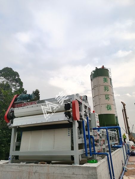 美邦带式压滤机处理打桩泥浆